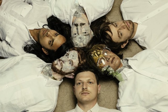 Yeasayer-640x427