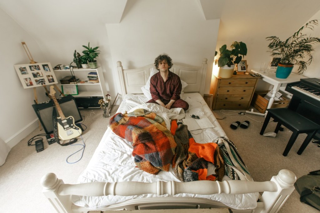 Bill Ryder-Jones – I Hold Something In My&nbsp;Hand