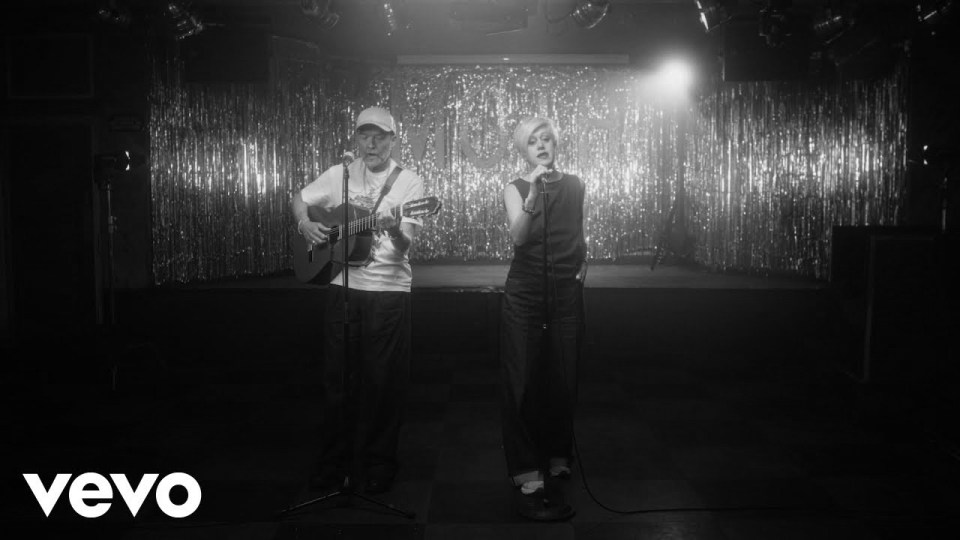 Everything But The Girl – Young and Dumb, still from the video