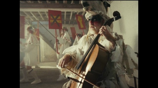 Hot Chip – Random Violence, still from the video